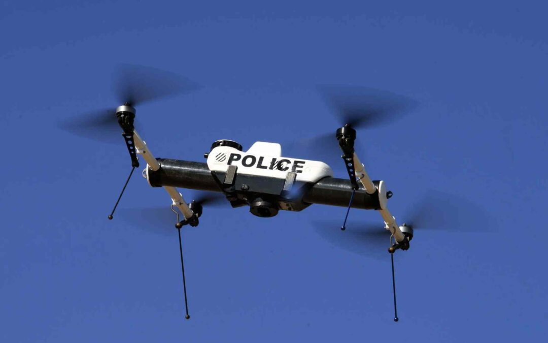 Policía y Drones