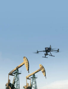 DRON INSPECCIÓN PETRÓLEO.